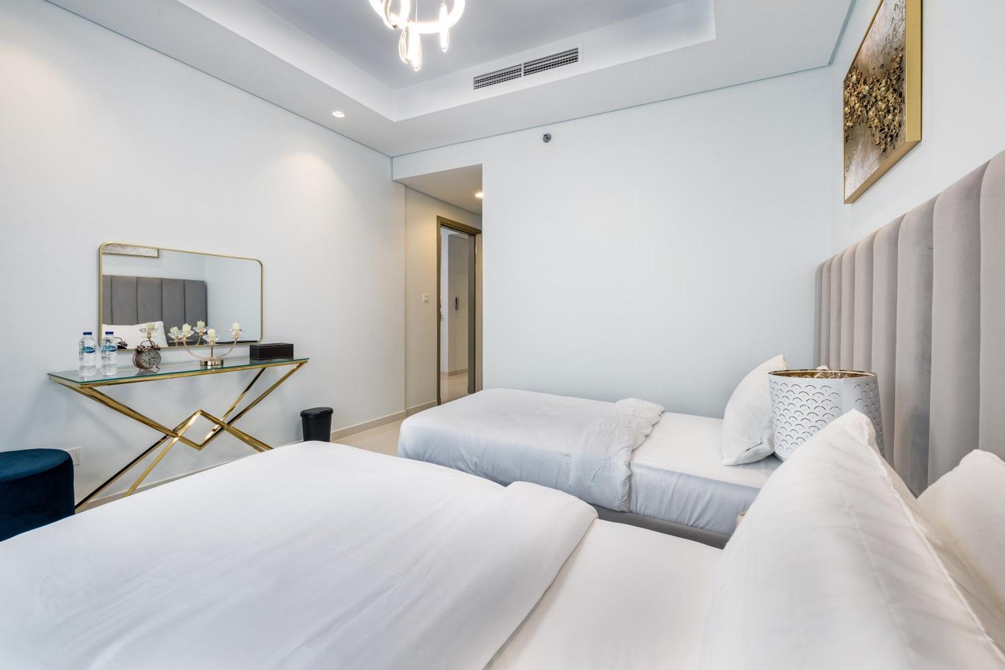 Апартаменти Aliving Luxe 2Br With Burj Khalifa View Infinity Pool Midtown-4704 Дубай Екстер'єр фото