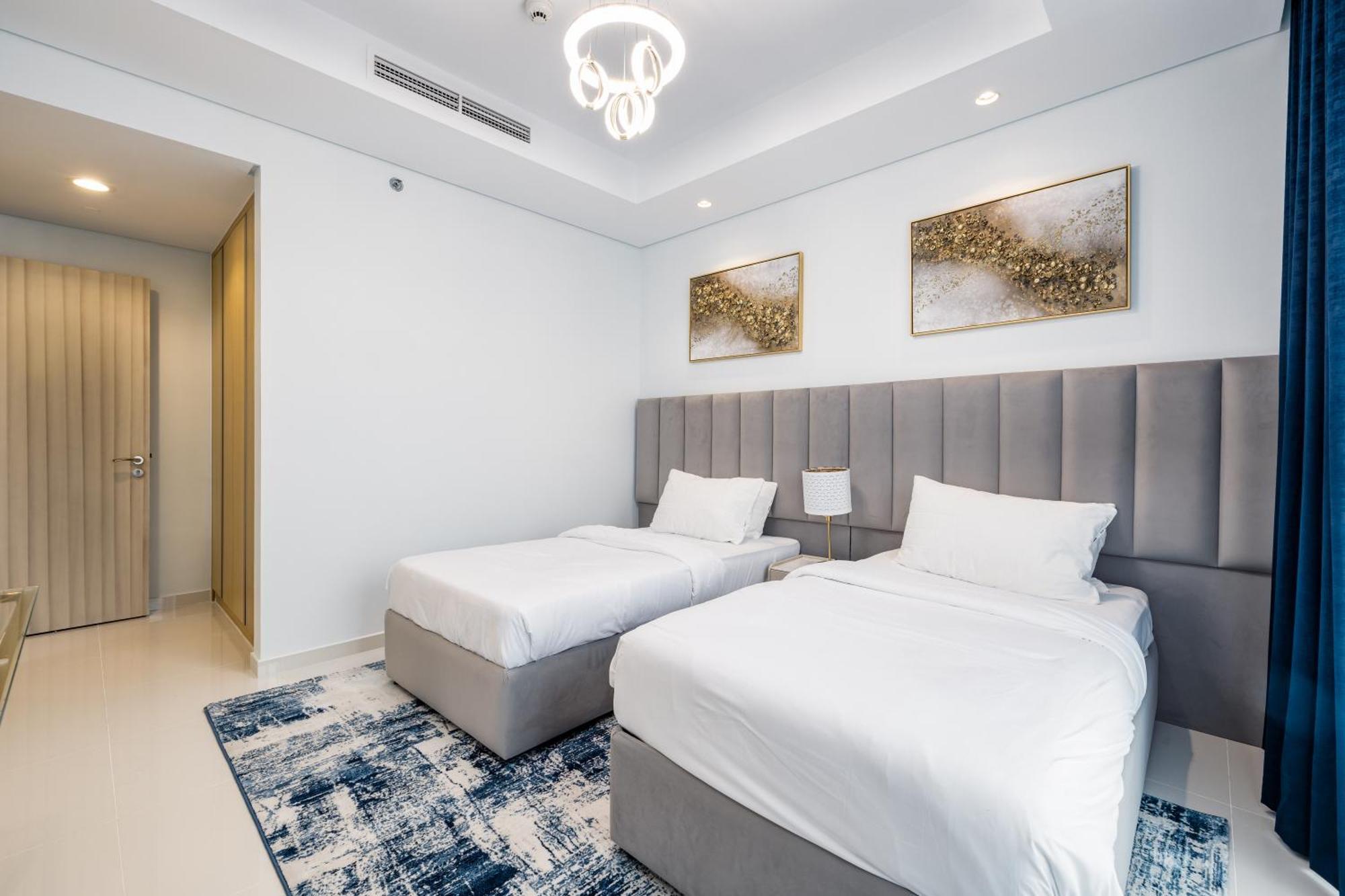 Апартаменти Aliving Luxe 2Br With Burj Khalifa View Infinity Pool Midtown-4704 Дубай Екстер'єр фото